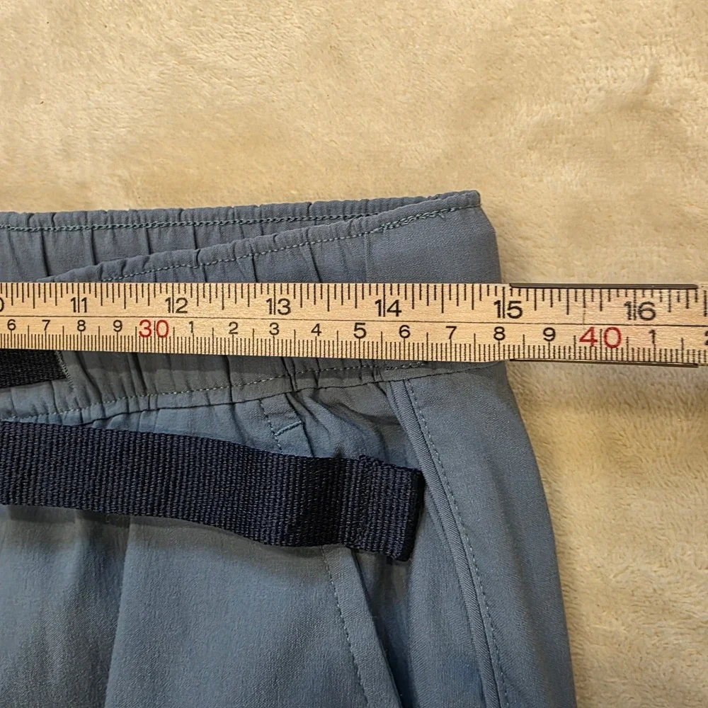 The North Face Mens Small Short Gray Hiking Trail Pants Integrated Belted Nylon